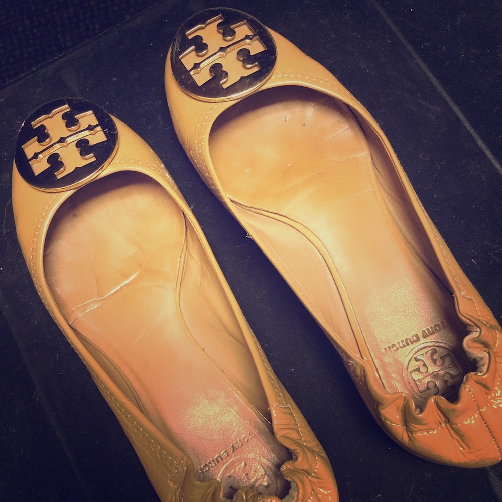 Nude Patent Leather Minnie Ballet Flats